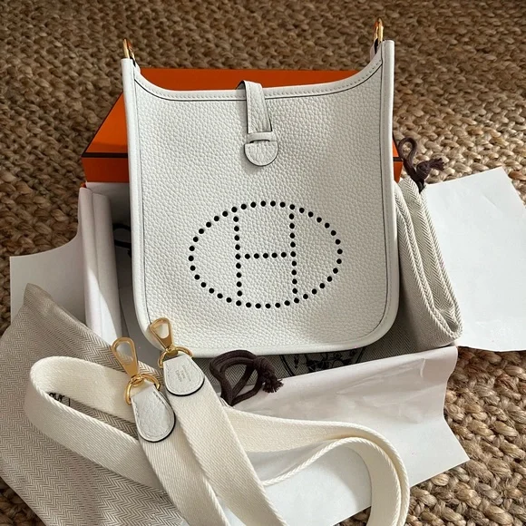 【HERMES】mini evelyne new white【新古品・新品未使用】 Hermes | Bags | Hermes Mini Evelyne In New White | Poshmark